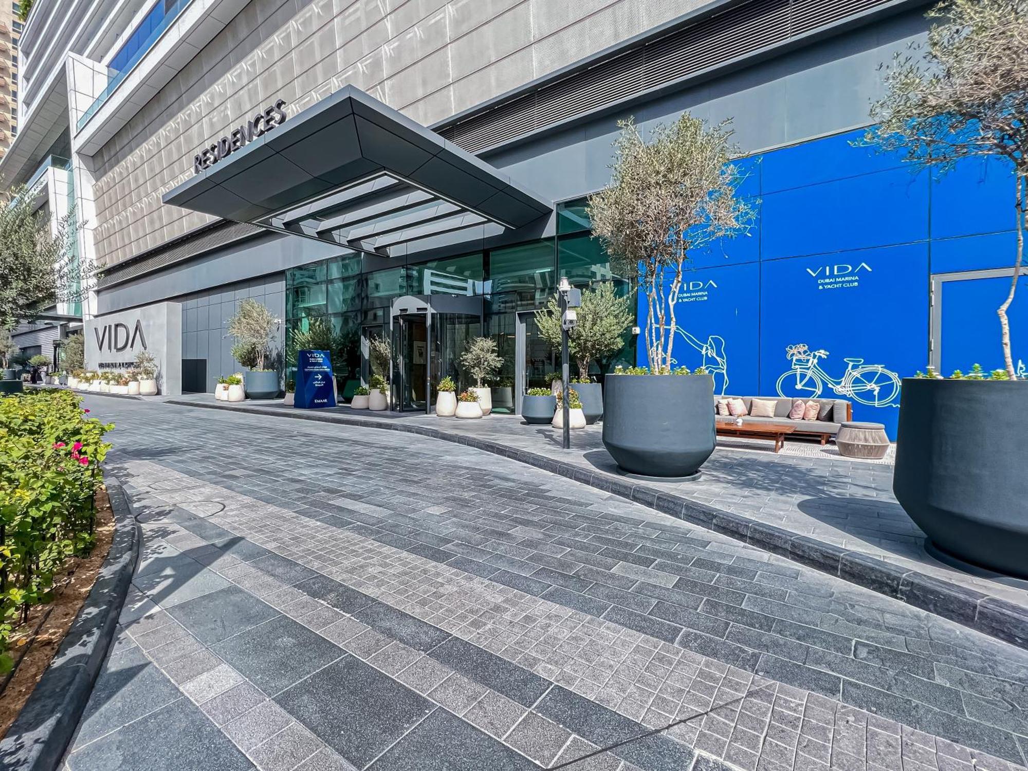 Modern 2Br High Floor Haven In Vida Dubai Marina Apartment Bagian luar foto