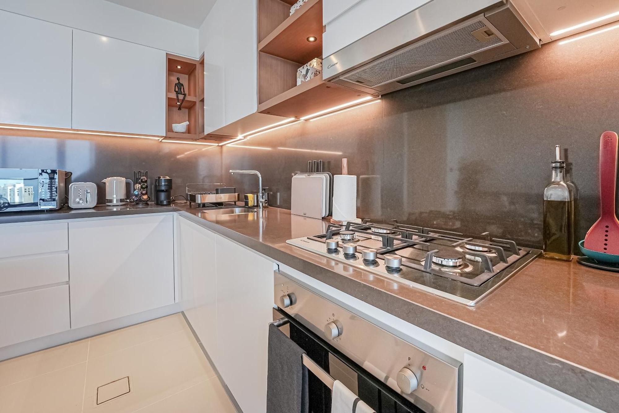 Modern 2Br High Floor Haven In Vida Dubai Marina Apartment Bagian luar foto