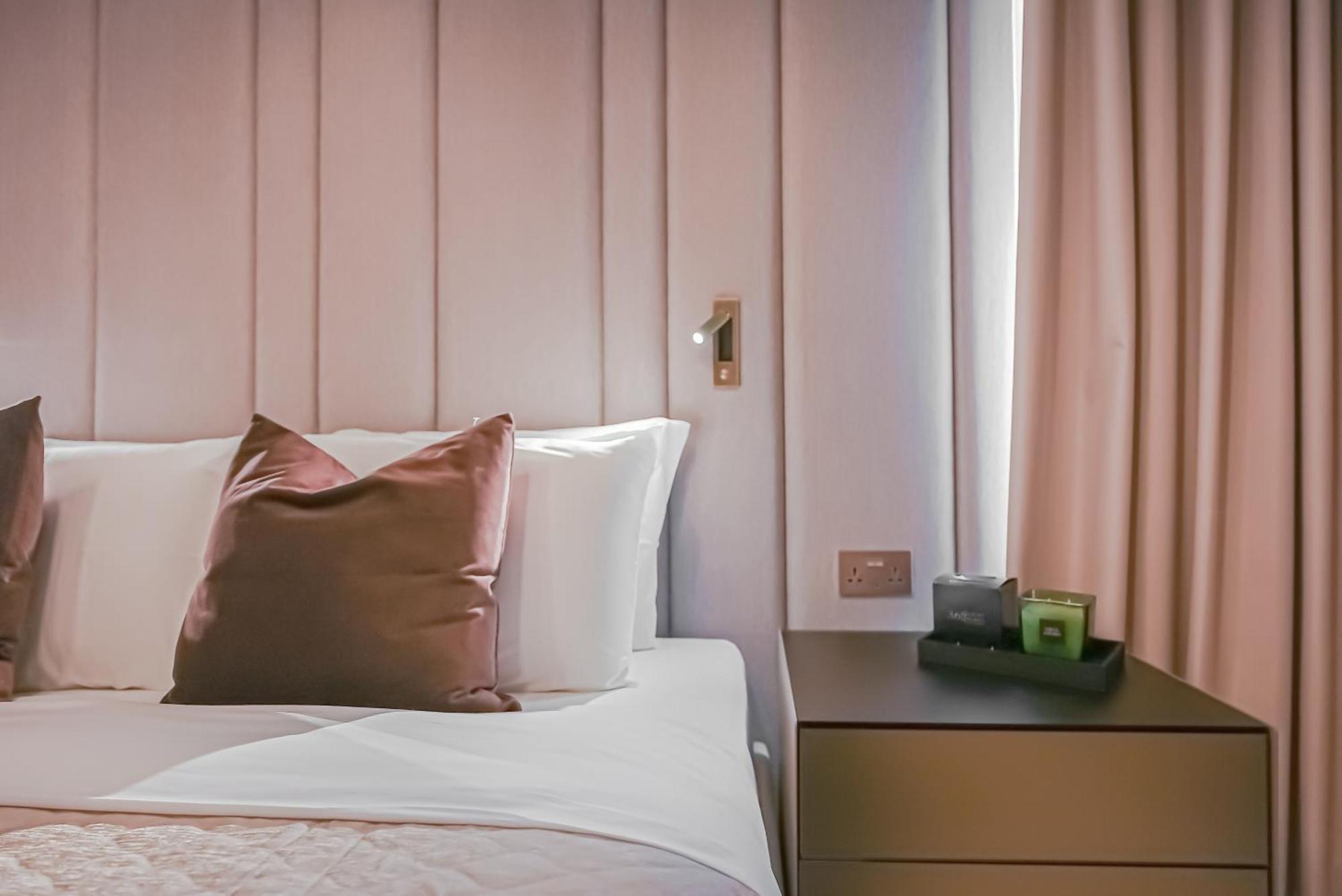 Modern 2Br High Floor Haven In Vida Dubai Marina Apartment Bagian luar foto