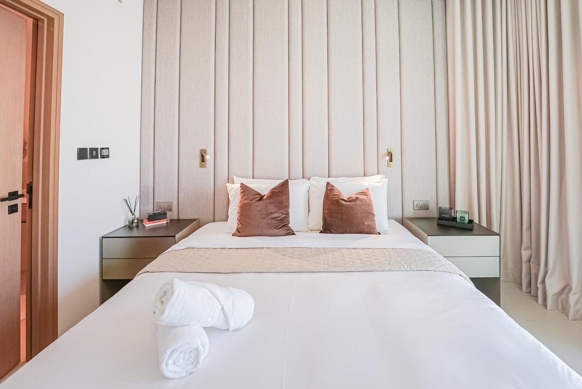 Modern 2Br High Floor Haven In Vida Dubai Marina Apartment Bagian luar foto