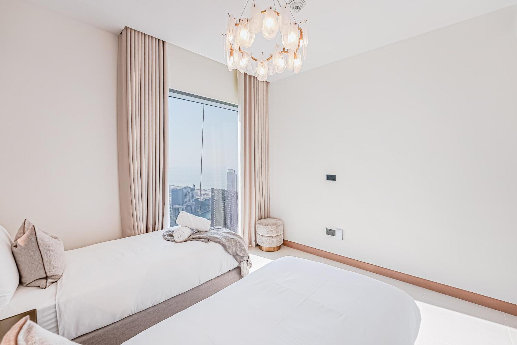 Modern 2Br High Floor Haven In Vida Dubai Marina Apartment Bagian luar foto
