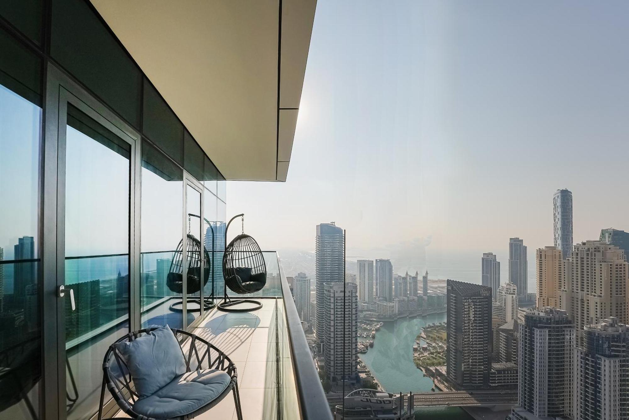 Modern 2Br High Floor Haven In Vida Dubai Marina Apartment Bagian luar foto