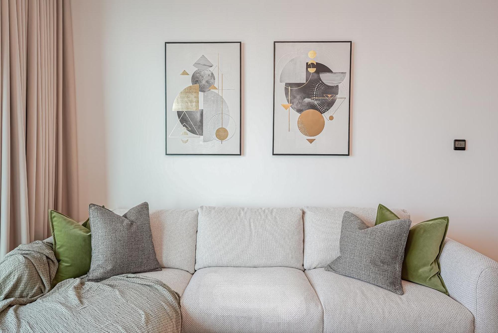 Modern 2Br High Floor Haven In Vida Dubai Marina Apartment Bagian luar foto