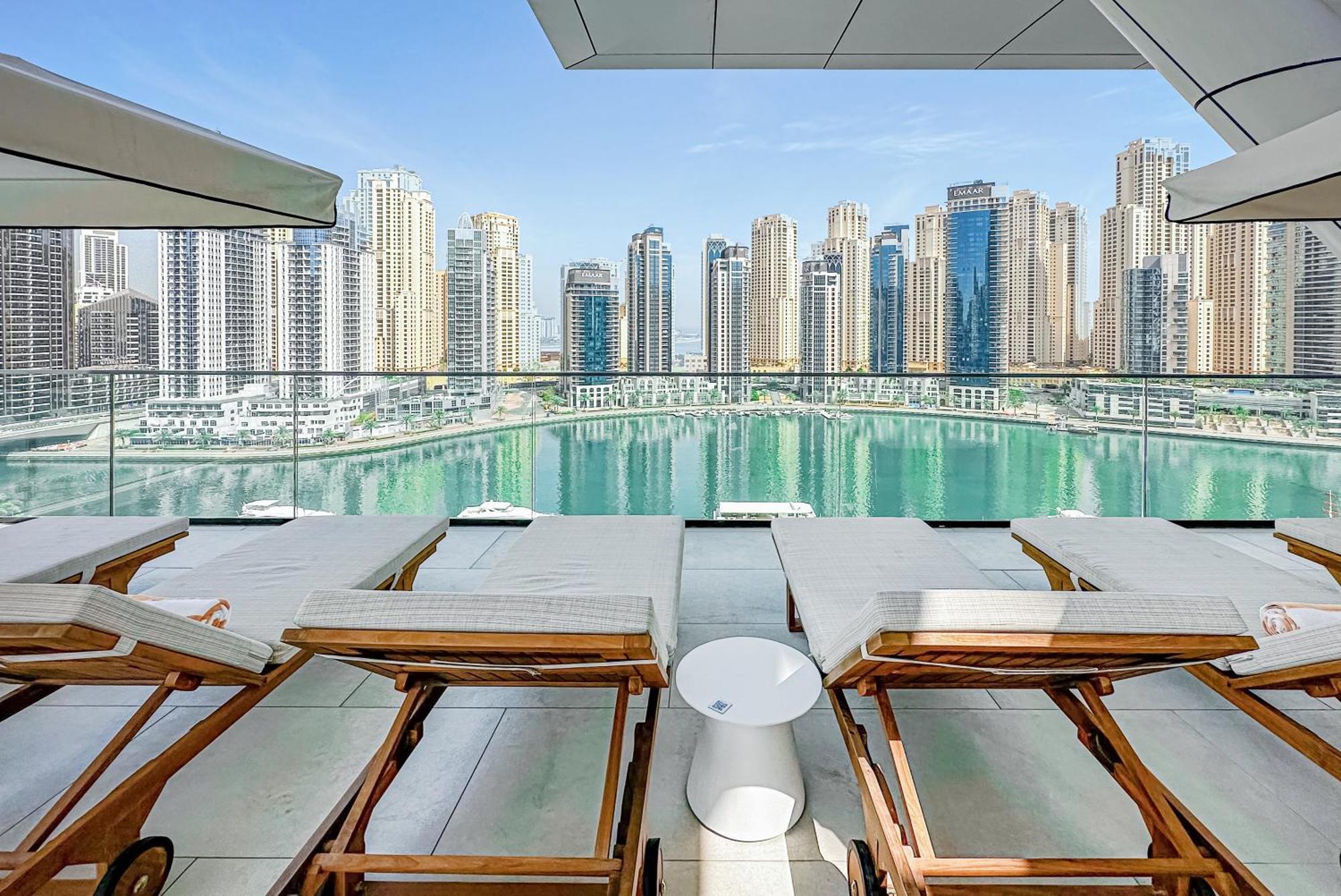 Modern 2Br High Floor Haven In Vida Dubai Marina Apartment Bagian luar foto